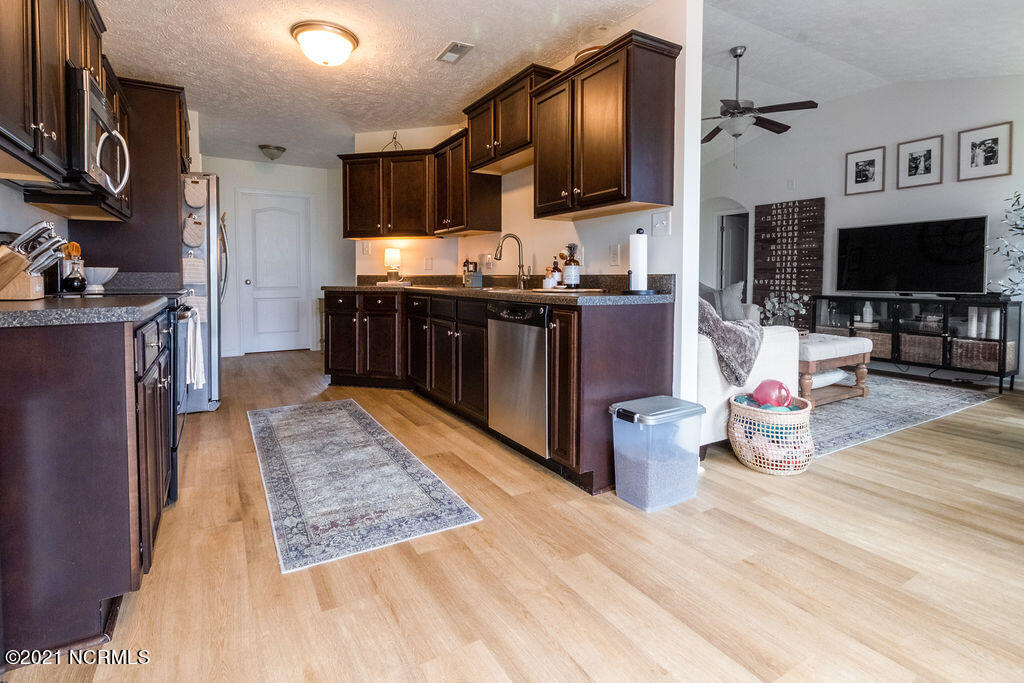 277 Merin Height Road Jacksonville, NC 28546 - Photo 22 of 32 IMG_4209-HDR
