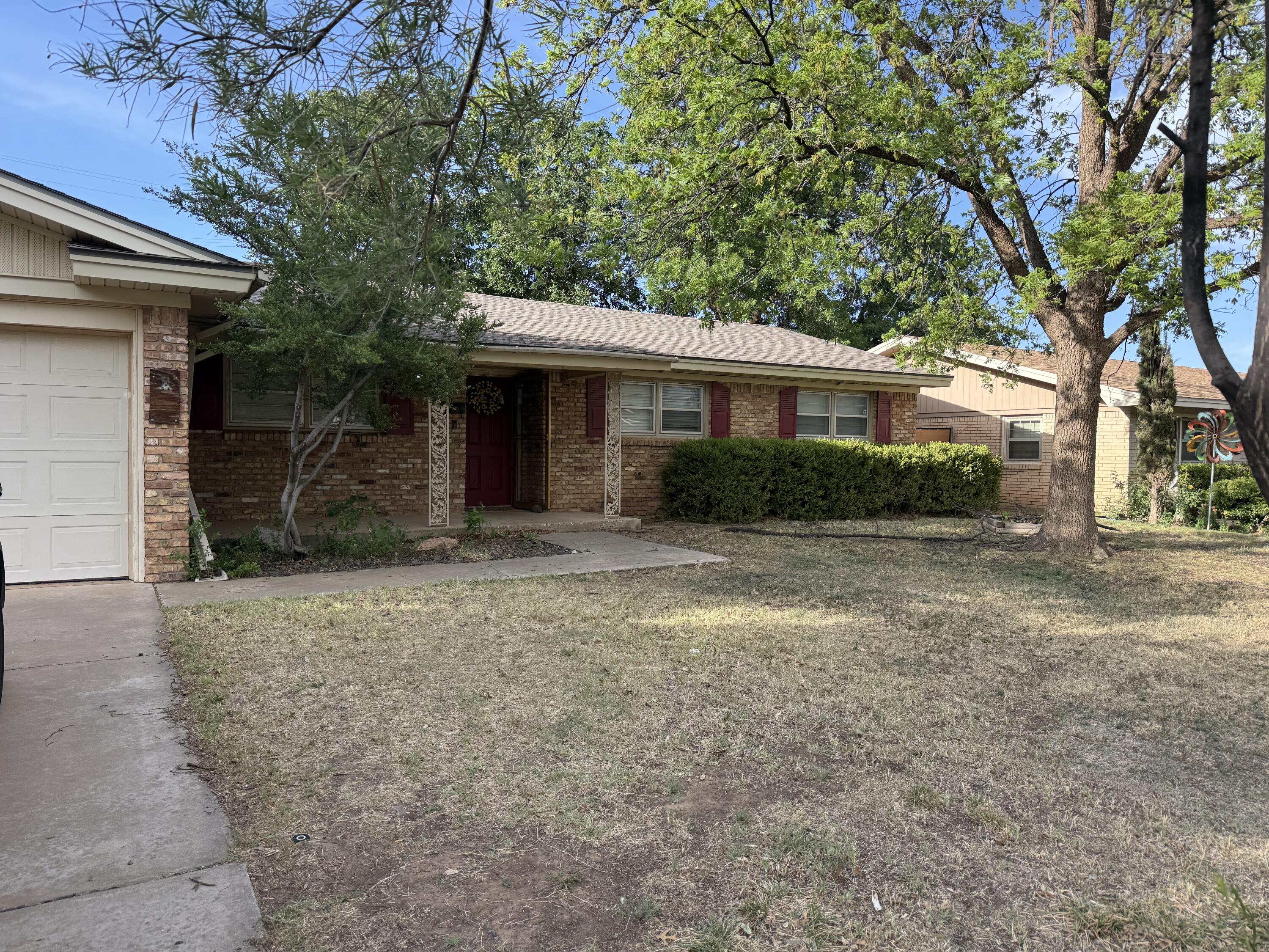 4604 27th Street Lubbock, TX 79410 - Photo 2 of 21 IMG_3498