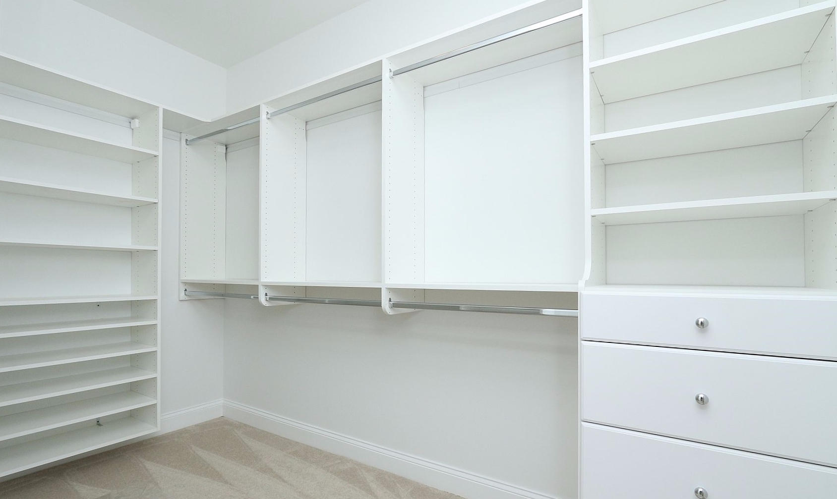 6875 Fairway Ridge Road Salem, VA 24153 - Photo 53 of 91 a view of an empty walk in closet