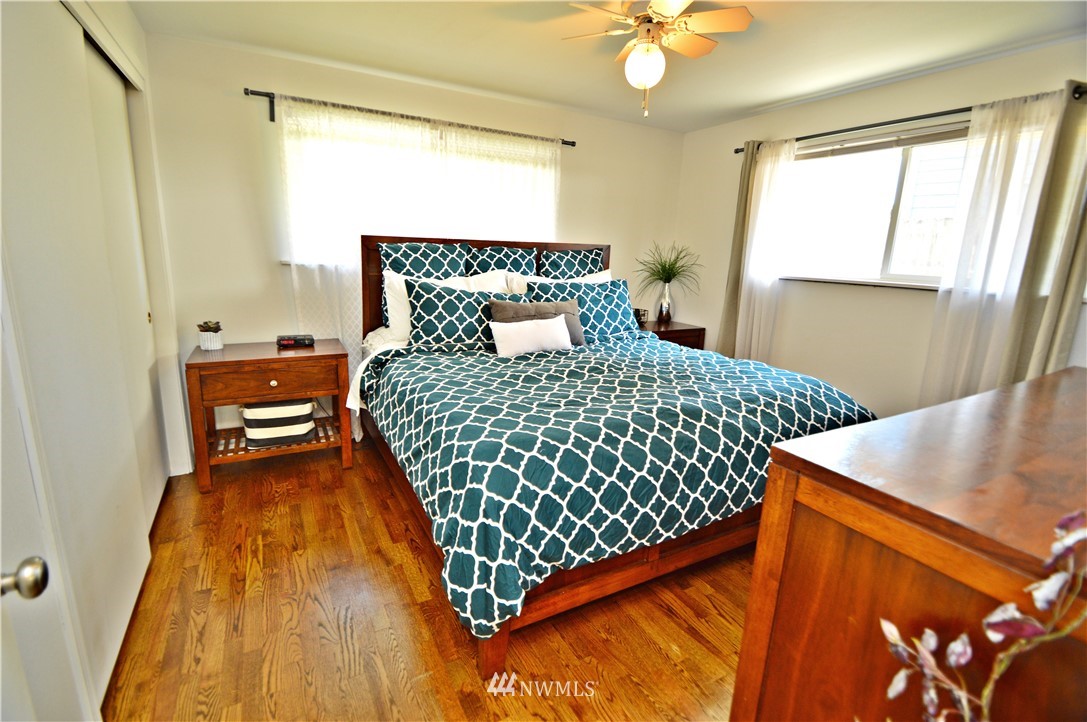 11323 Southeast 180th Place Renton, WA 98055 - Photo 16 of 27 Gallery Image 16