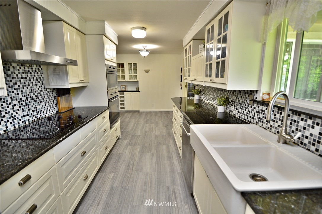11323 Southeast 180th Place Renton, WA 98055 - Photo 6 of 27 Gallery Image 6