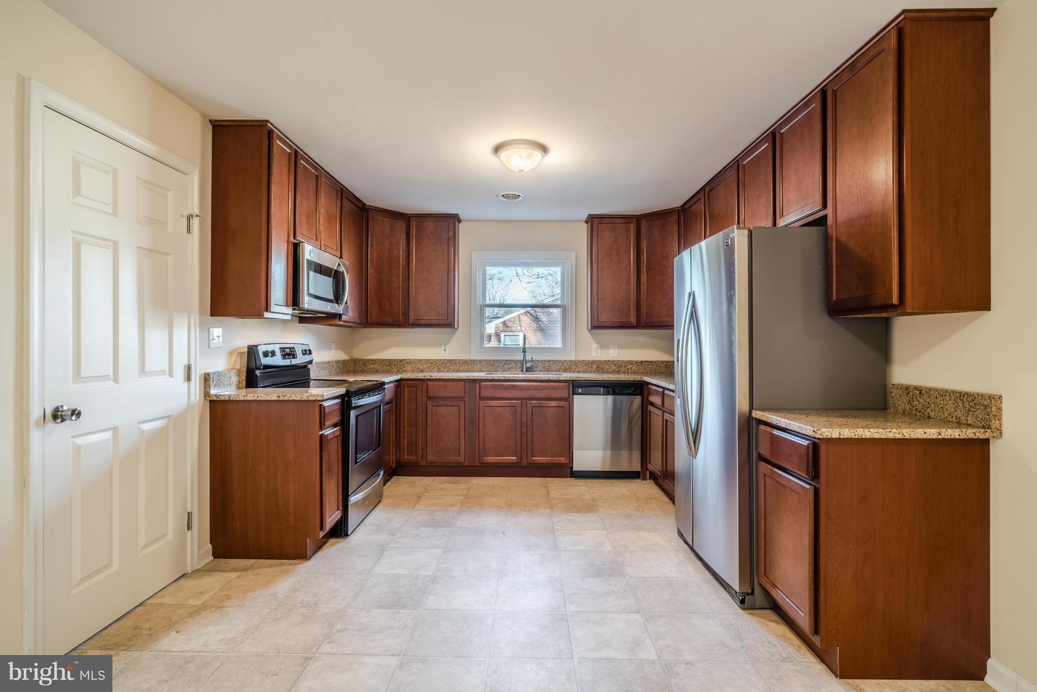 51 Pendleton Road Fredericksburg, VA 22405 - Photo 8 of 20 Kitchen