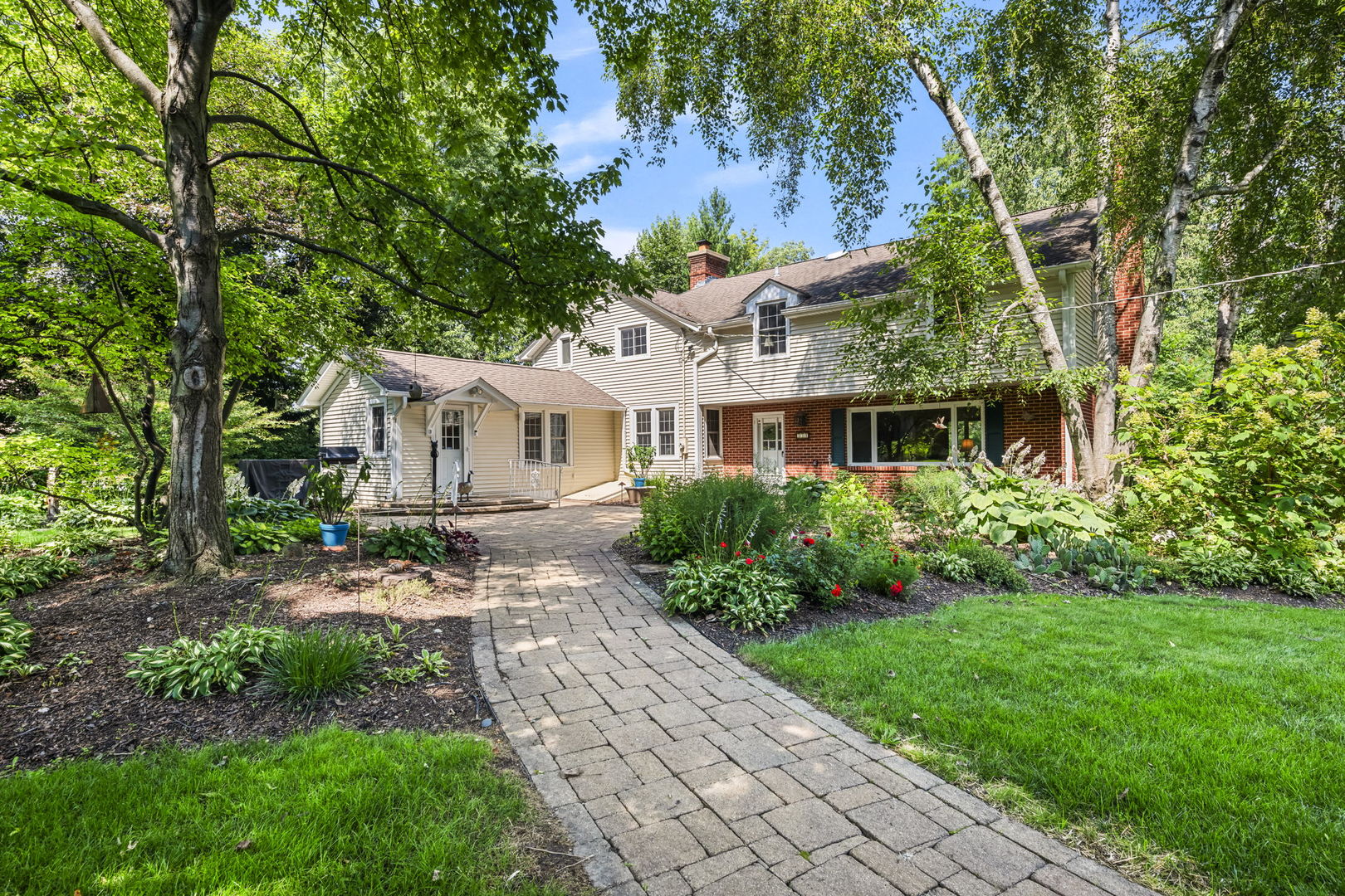 354 Ela Road Inverness, IL 60010 - Photo 3 of 44