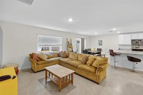 $500,000 | 7751 Rosewood Gdn Loop, Temple Terrace, FL 33637