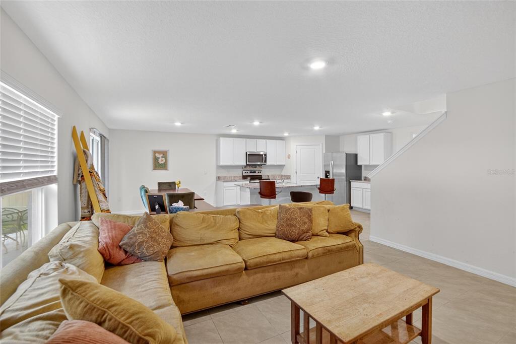 7751 Rosewood Gdn Loop Temple Terrace, FL 33637 - Photo 10 of 38