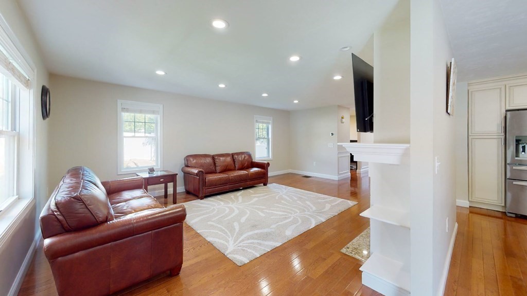 10 Browne Road, Unit 10 Shrewsbury, MA 01545 - Photo 3 of 36 Gallery Image 3