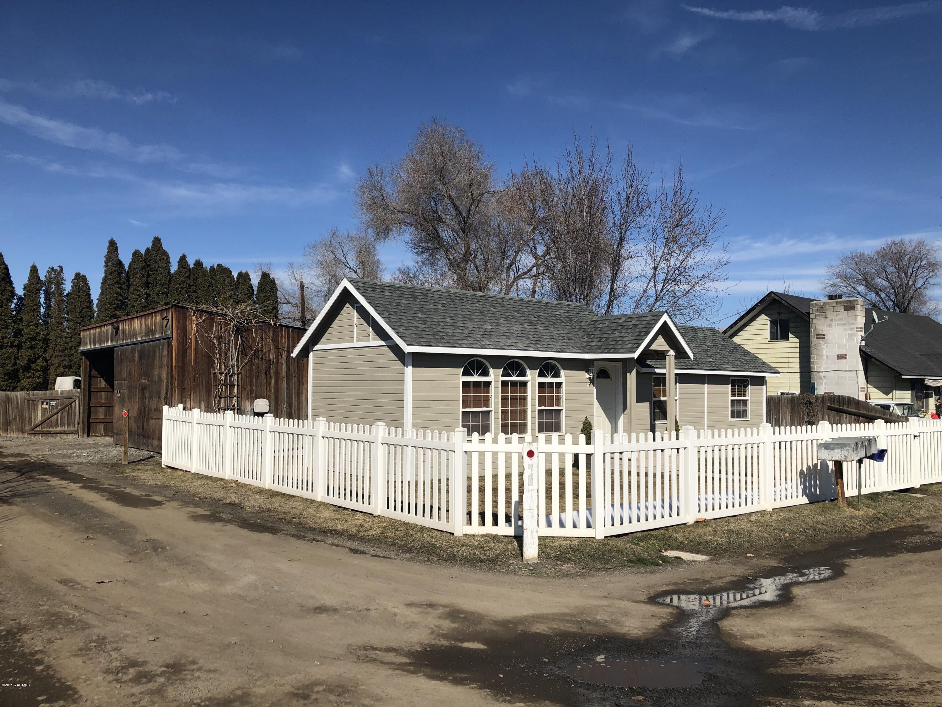 10713 Rockstrom Road Yakima, WA 98903 - Photo 1 of 22 EDDF20C1-622D-4A5C-92D5-9DD95D9E43CA