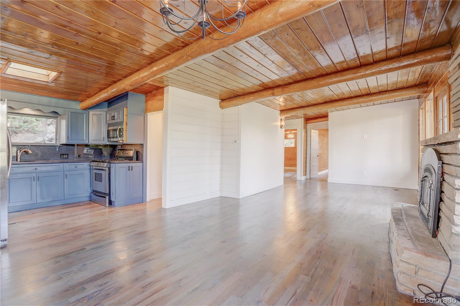 5076 Camel Heights Road Evergreen, CO 80439 - Photo 10 of 37 Gallery Image 10