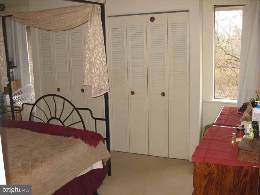 2107 Walsh View Terrace, Unit 302303 Silver Spring, MD 20902 - Photo 16 of 27 Gallery Image 16