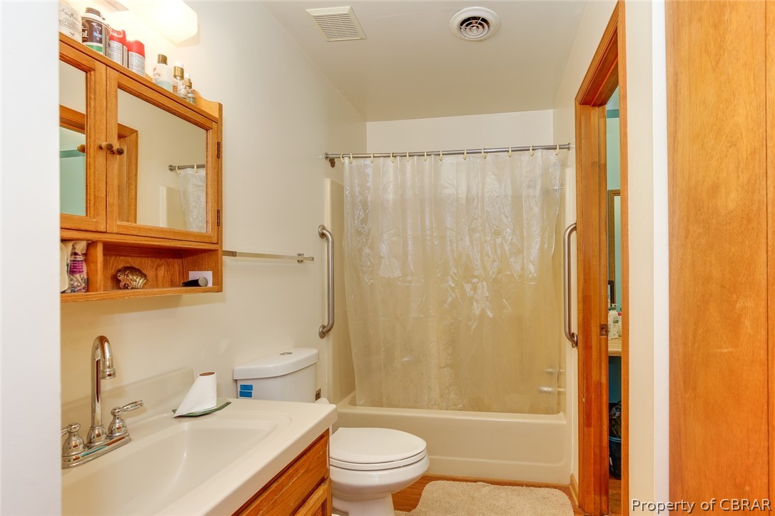 9406 Dutton Road North, VA 23128 - Photo 17 of 22 Gallery Image 17