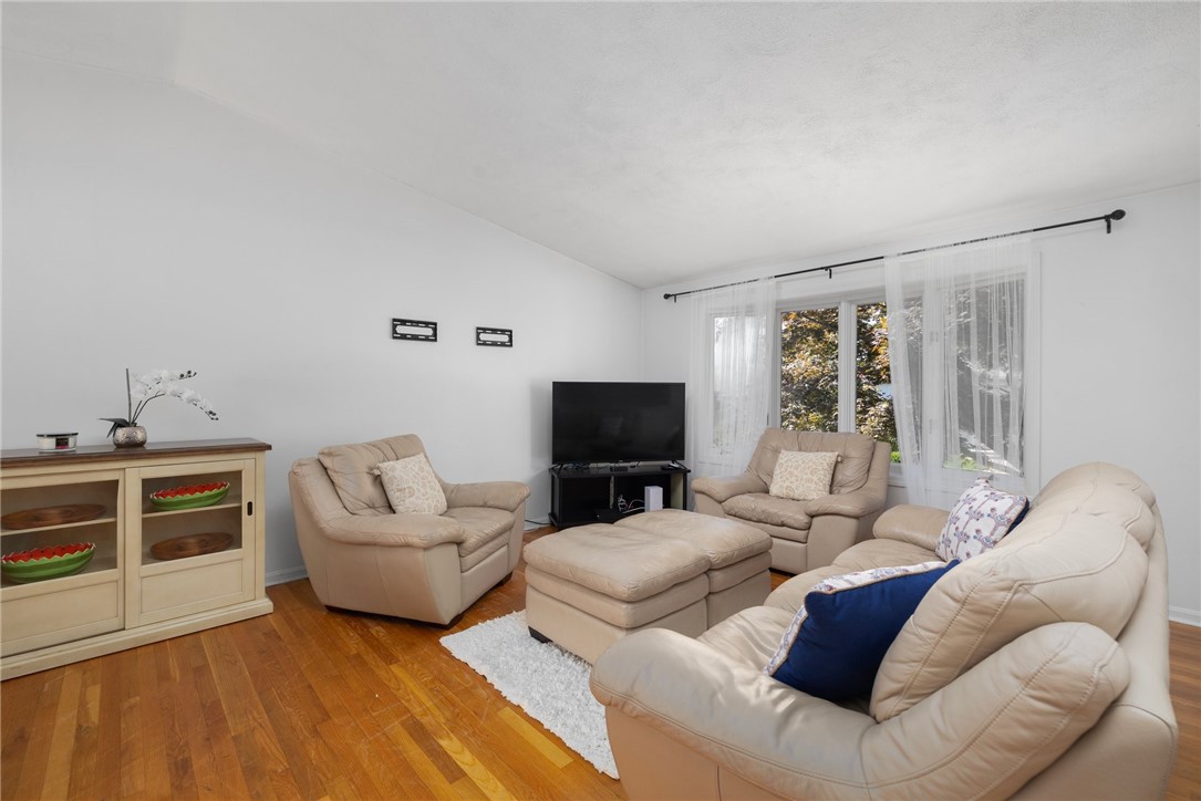 80 Old Pine Road Narragansett, RI 02882 - Photo 9 of 30