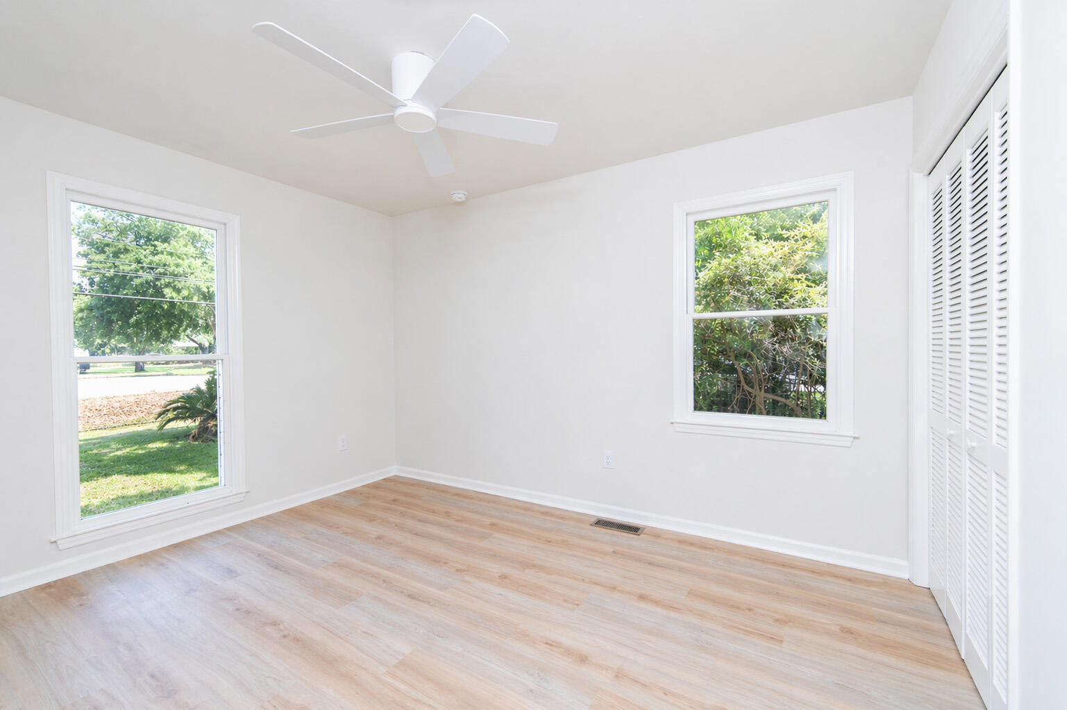 773 Harbor View Road Charleston, SC 29412 - Photo 36 of 52 Gallery Image 36