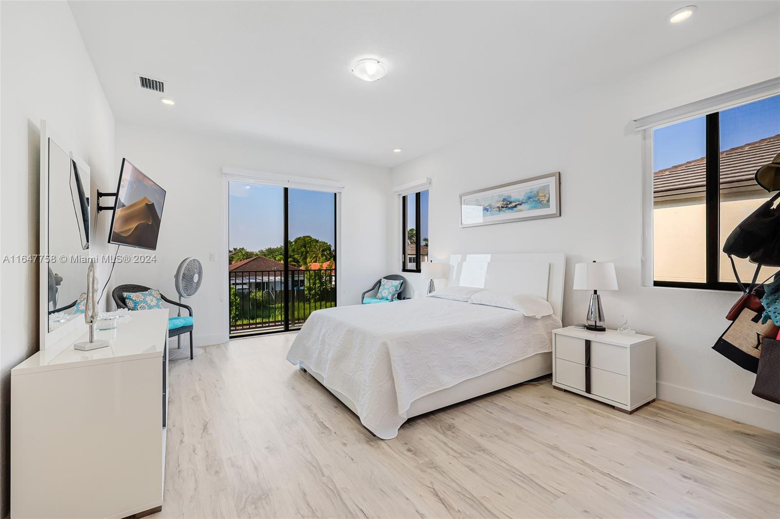 15808 Southwest 136 Way Miami, FL 33196 - Photo 21 of 39