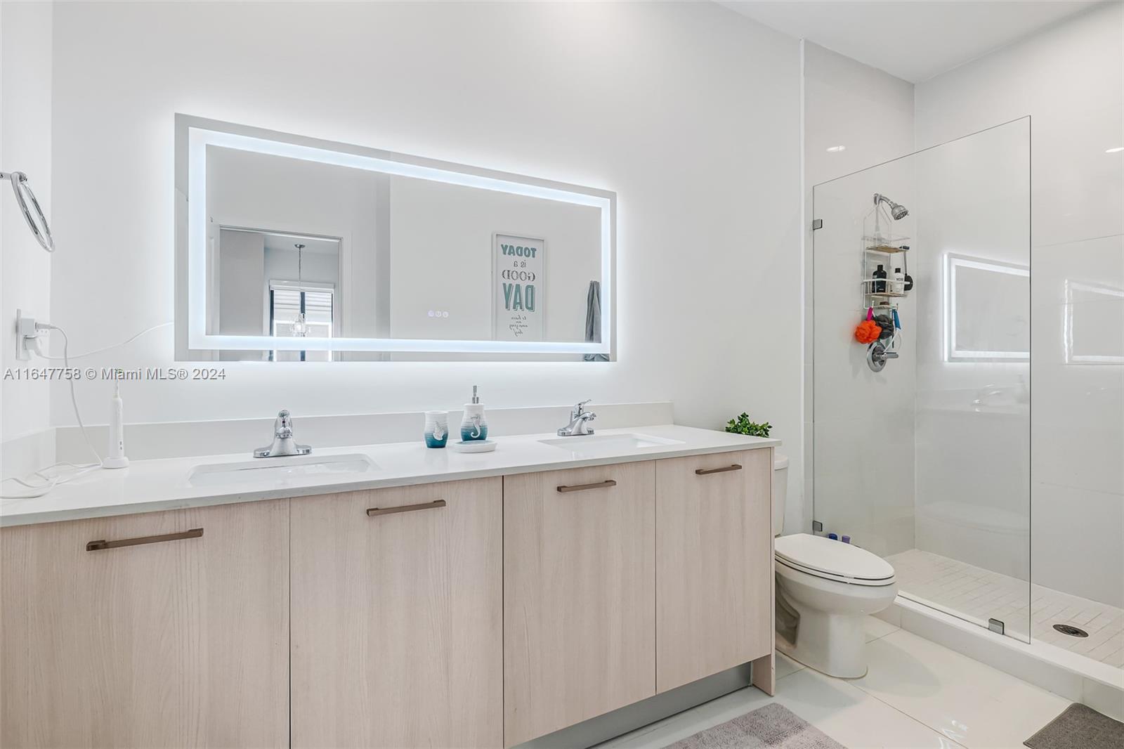 15808 Southwest 136 Way Miami, FL 33196 - Photo 29 of 39