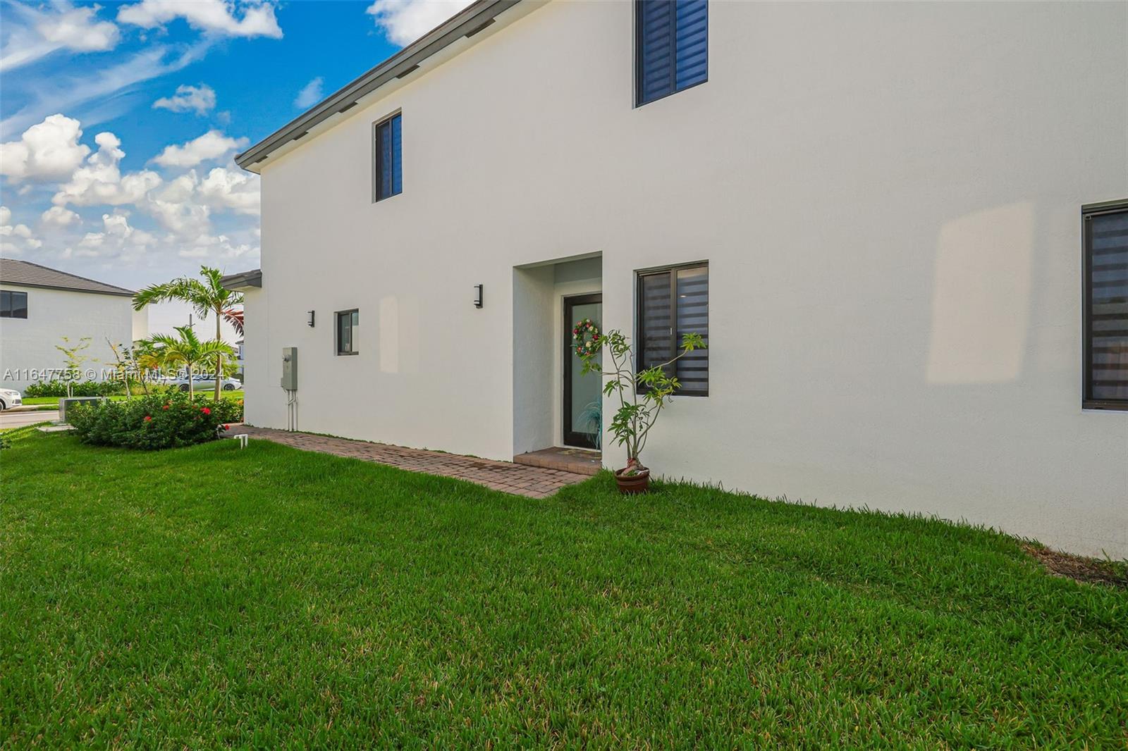15808 Southwest 136 Way Miami, FL 33196 - Photo 37 of 39