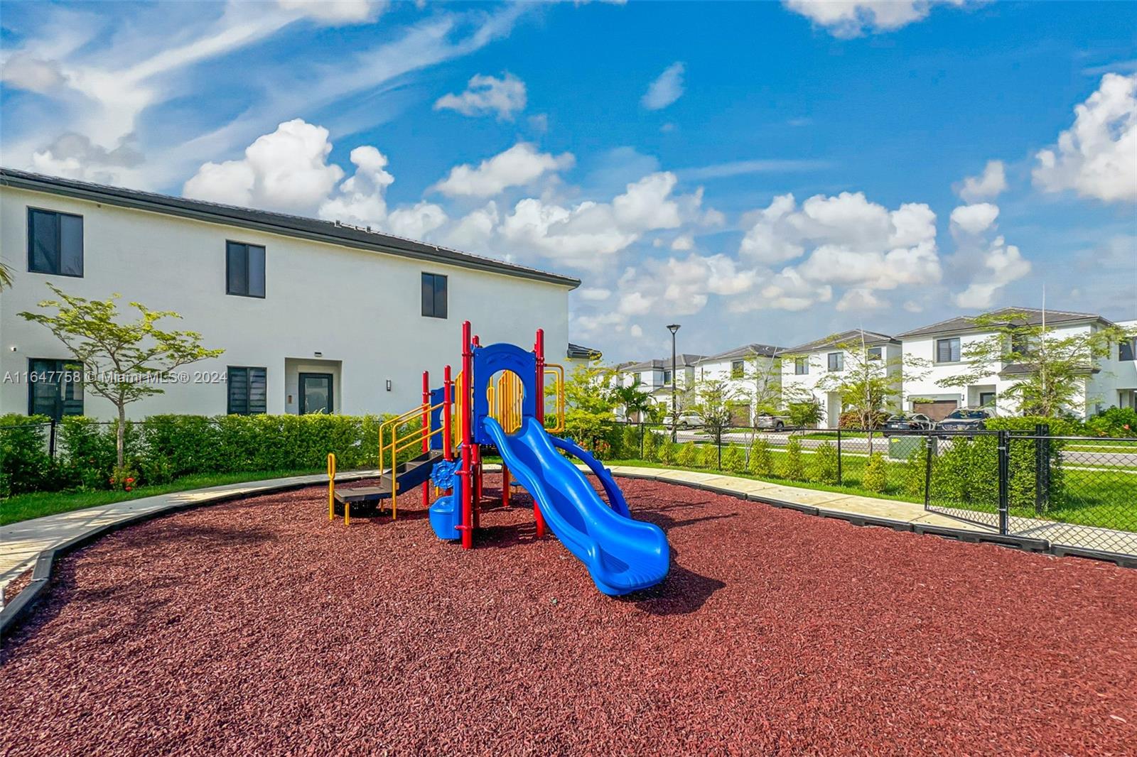 15808 Southwest 136 Way Miami, FL 33196 - Photo 38 of 39