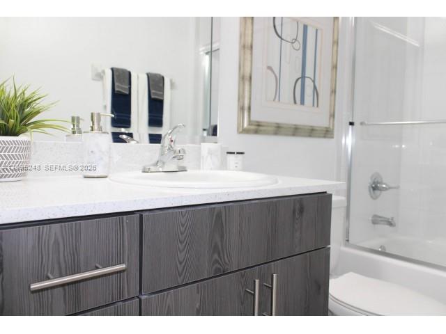 2601 Northwest 16th St Road, Unit 601 Miami, FL 33125 - Photo 3 of 4 Gallery Image 3