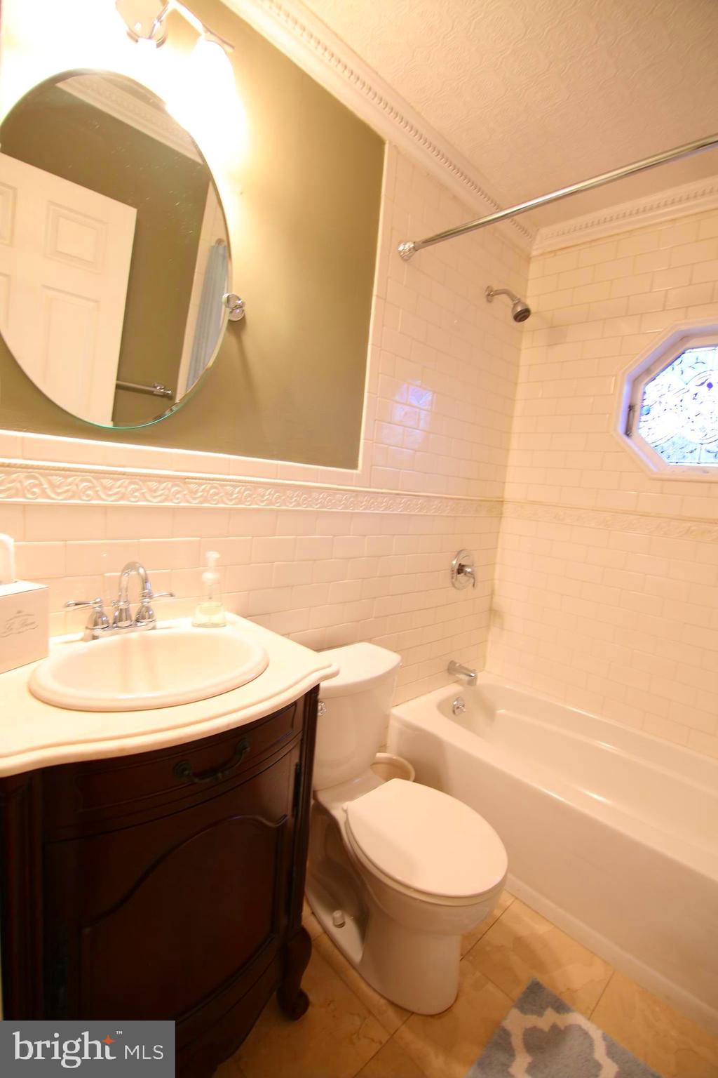 40 Canary Road Levittown, PA 19057 - Photo 13 of 24