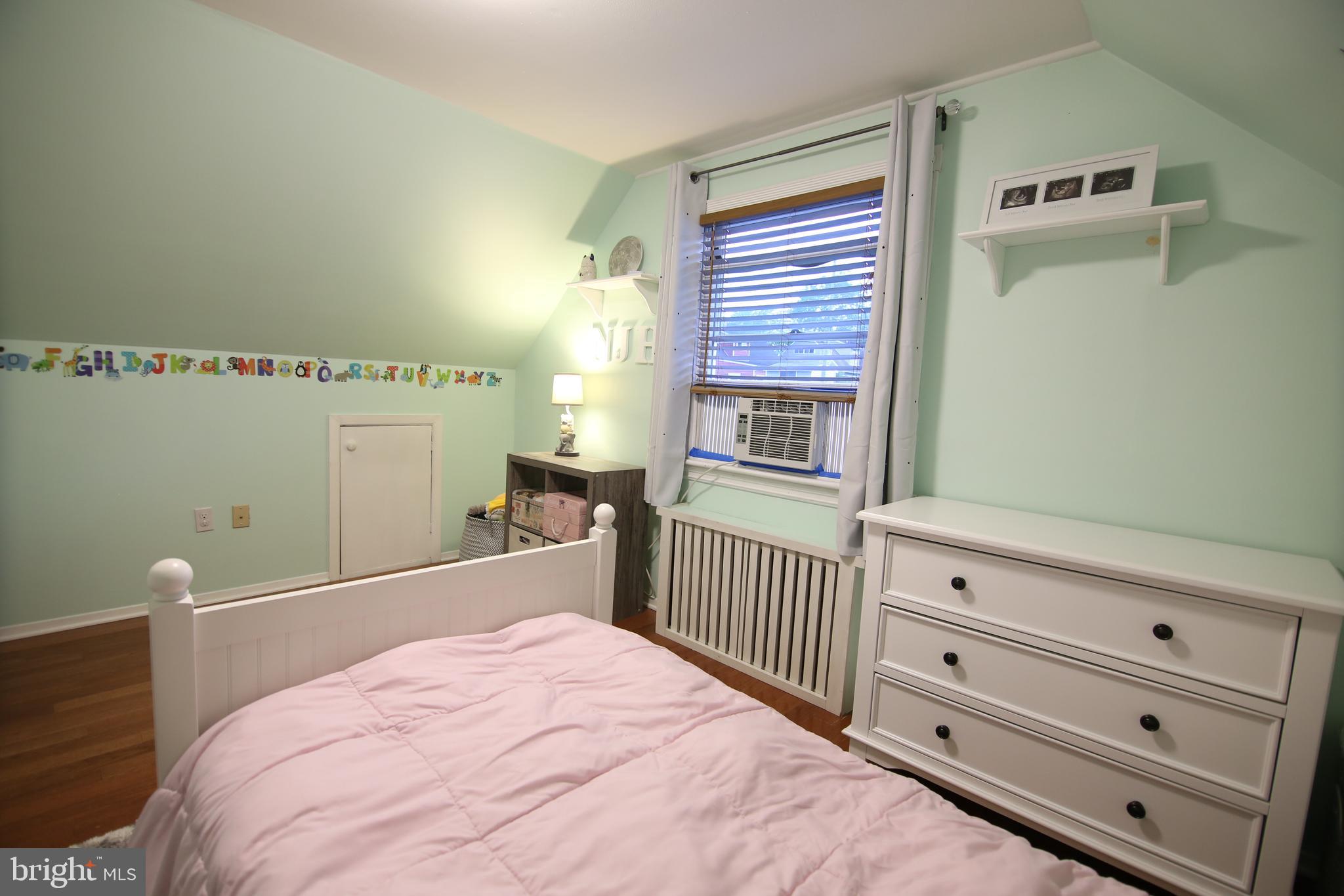 40 Canary Road Levittown, PA 19057 - Photo 16 of 24