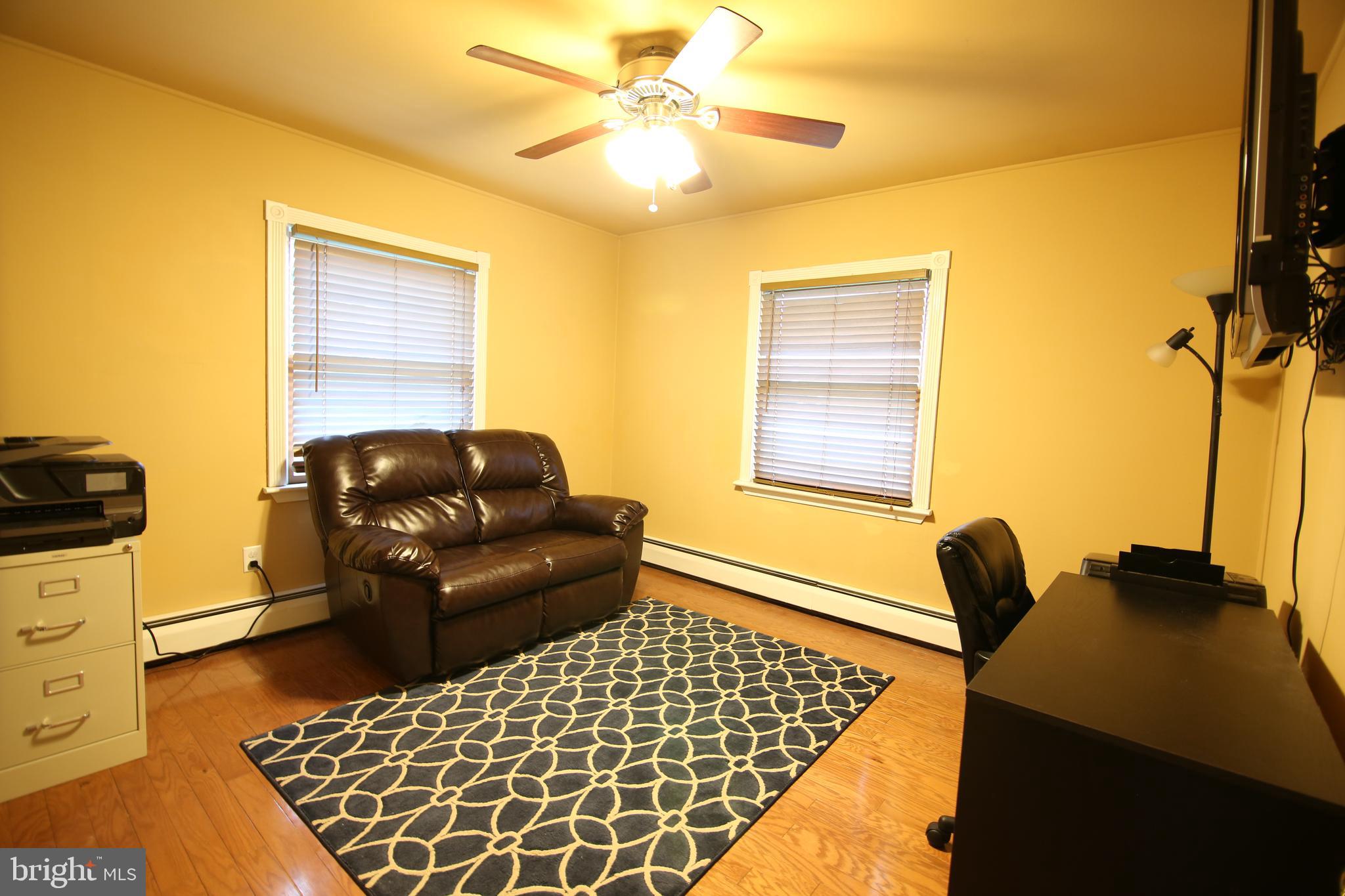 40 Canary Road Levittown, PA 19057 - Photo 10 of 24