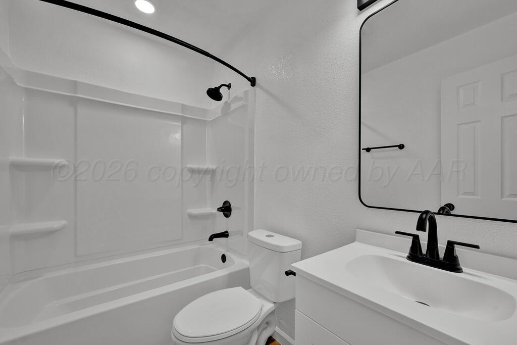 8113 Marni Trail Amarillo, TX 79110 - Photo 16 of 28 bathroom two