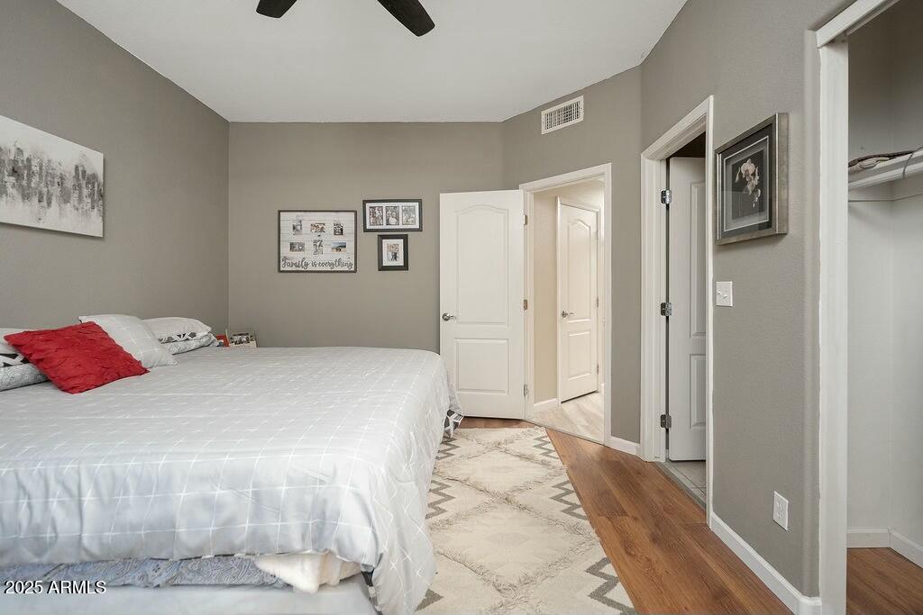 9151 West Greenway Road, Unit 276 Peoria, AZ 85381 - Photo 9 of 36 Primary Bedroom