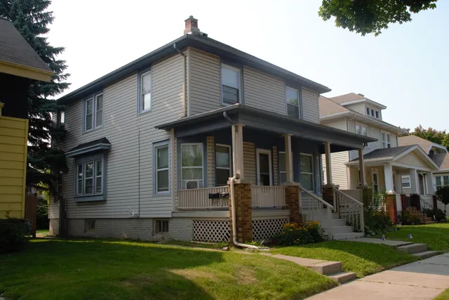 $177,900 | 1328 Arthur Avenue, Racine, WI 53405