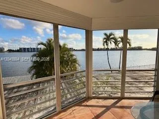 $200,000 | 1100 Northeast 191st Street, Unit 24E, Miami, FL 33179