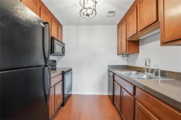 $160,000 | 6232 Robinson Street, Unit 2, Overland Park, KS 66202