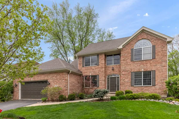 $975,000 | 1570 Orchard Road, Wheaton, IL 60189