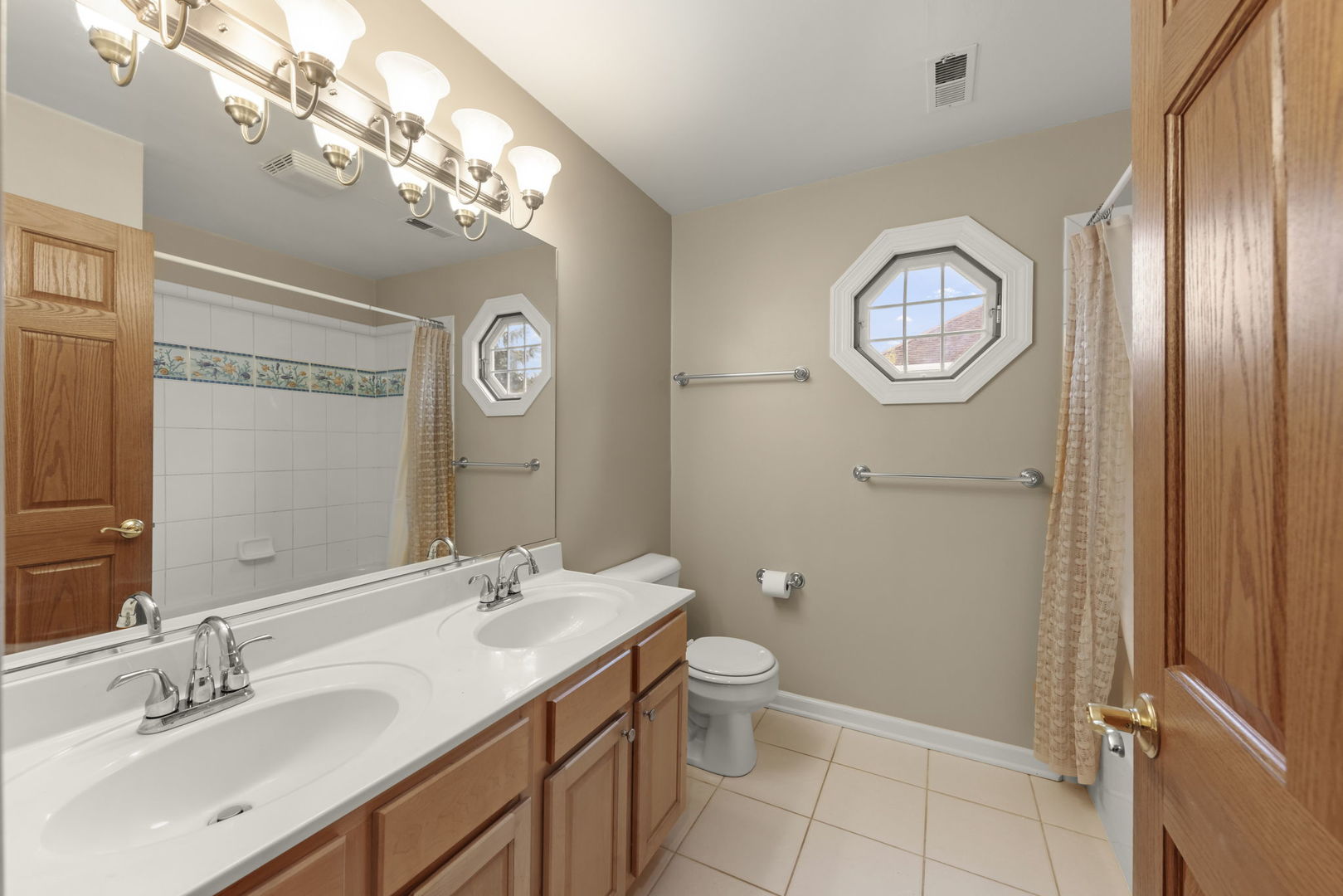 1570 Orchard Road Wheaton, IL 60189 - Photo 26 of 48