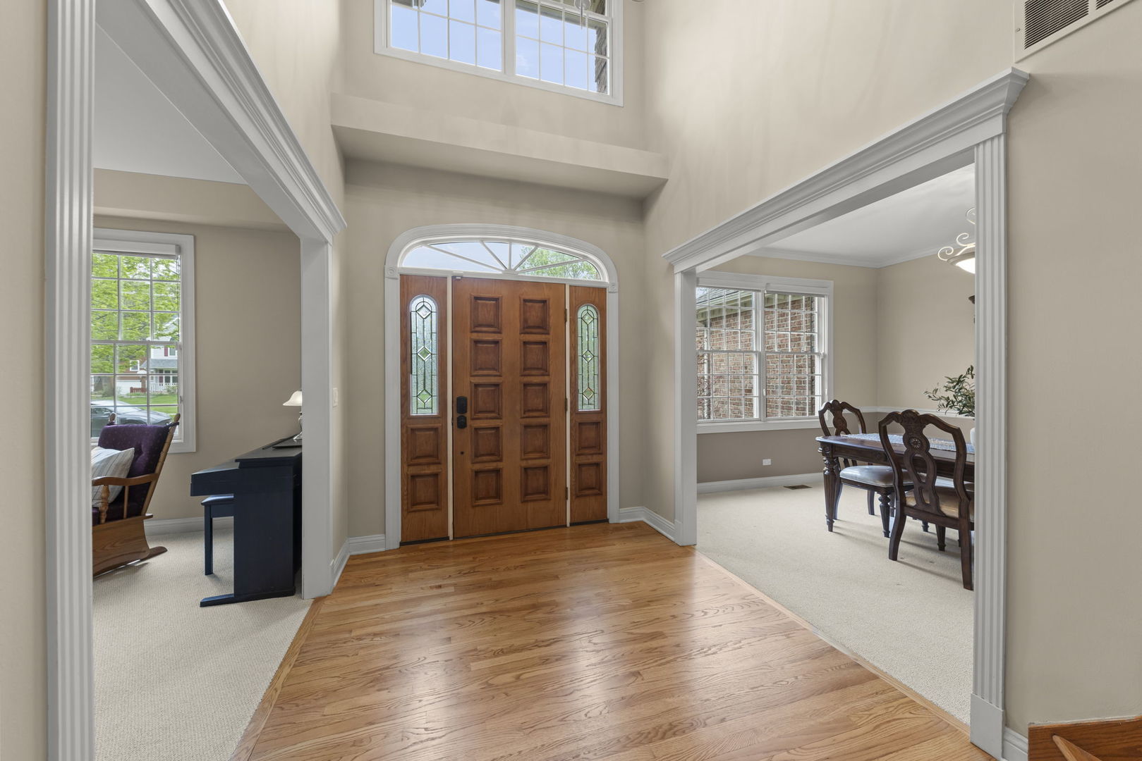 1570 Orchard Road Wheaton, IL 60189 - Photo 6 of 48