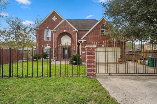 $2,500 | 6907 Keats Street, Houston, TX 77085