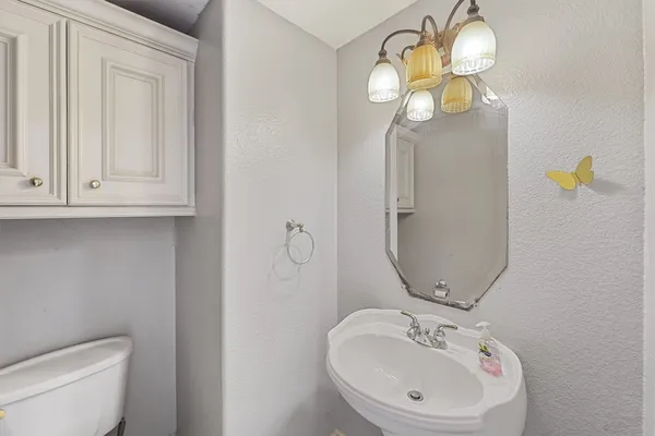 $2,500 | 6907 Keats Street, Houston, TX 77085