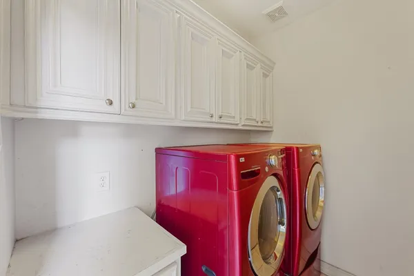 $2,500 | 6907 Keats Street, Houston, TX 77085