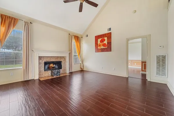 $2,500 | 6907 Keats Street, Houston, TX 77085