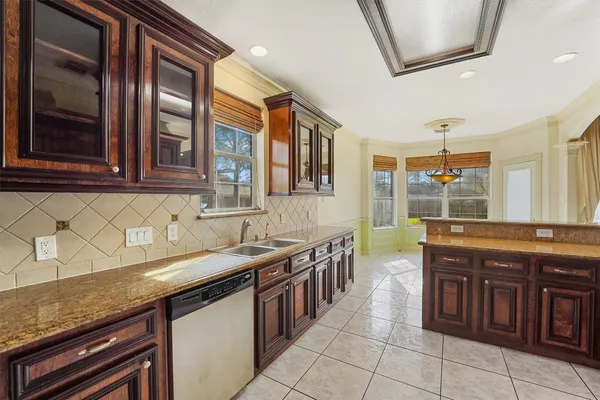 $2,500 | 6907 Keats Street, Houston, TX 77085