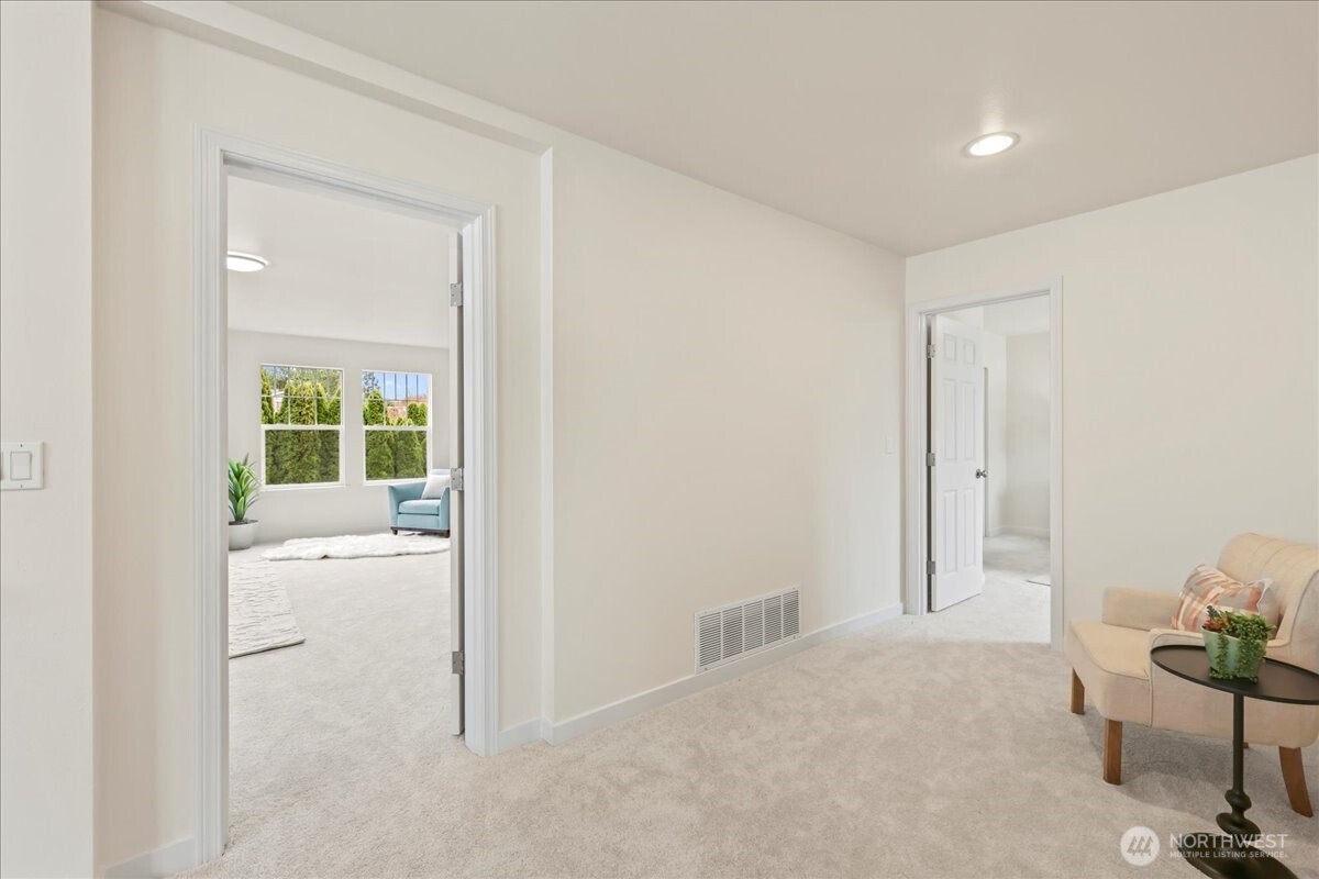 401 Graham Avenue Northeast Renton, WA 98059 - Photo 10 of 40 a view of an empty room