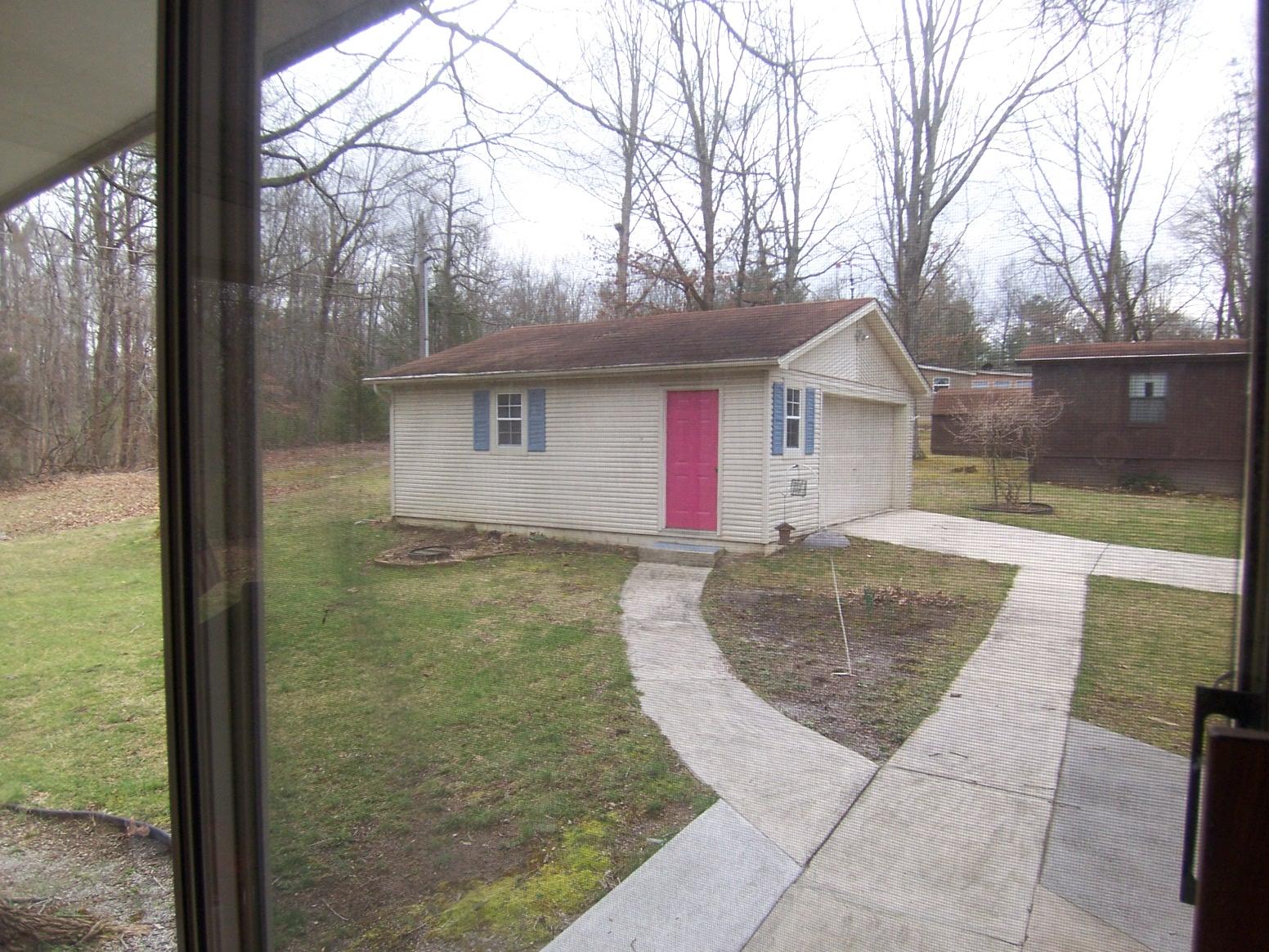 330 Rugby Road Crossville, TN 38558 - Photo 6 of 19 004