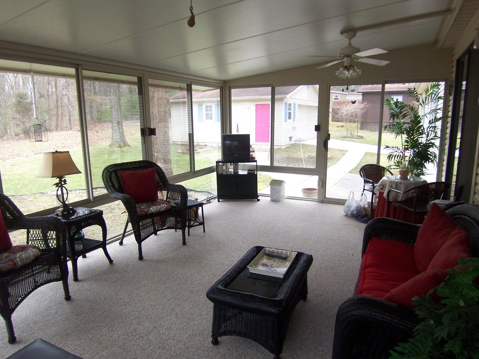 330 Rugby Road Crossville, TN 38558 - Photo 8 of 19 006