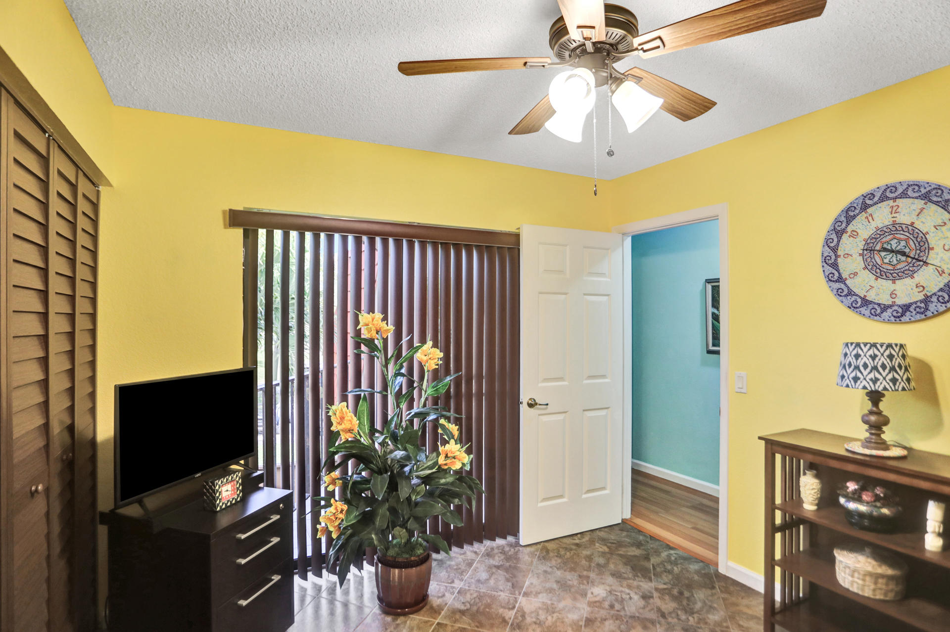 8057 Severn Drive, Unit A Boca Raton, FL 33433 - Photo 23 of 33 a view of a interior of the house