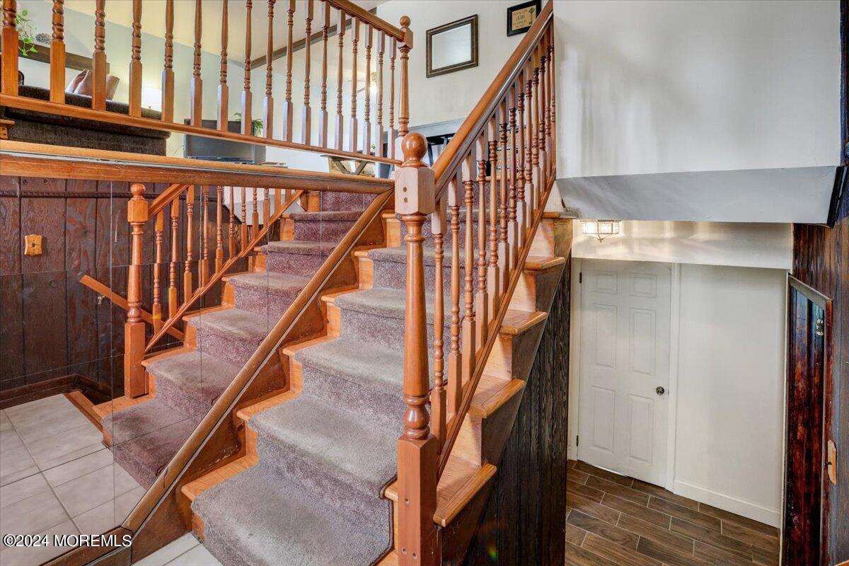 359 Aldrich Road Howell, NJ 07731 - Photo 5 of 31 05-Foyer
