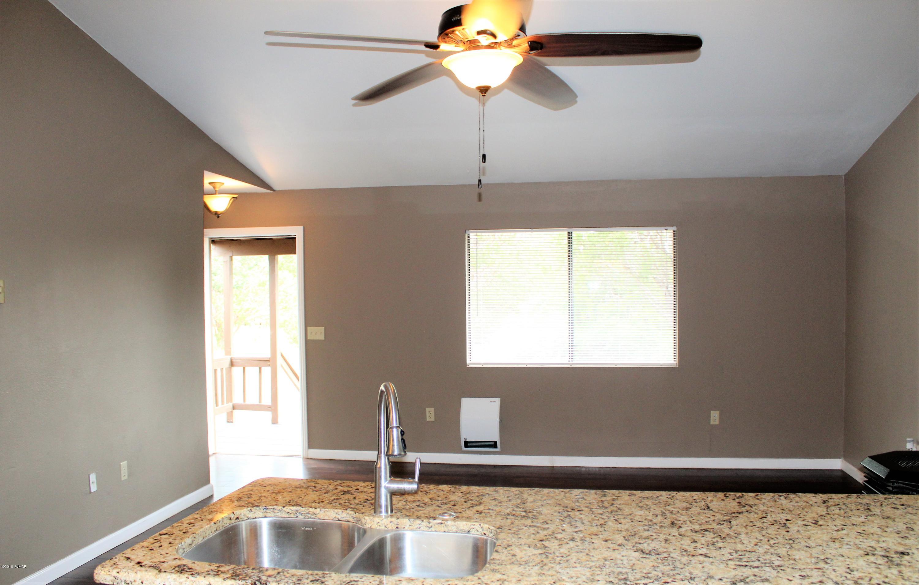 1087 Rim View Drive Show Low, AZ 85901 - Photo 11 of 66 Gallery Image 11