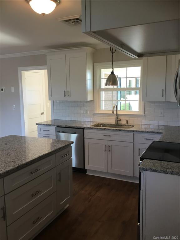 5608 Lander Benton Road Monroe, NC 28110 - Photo 4 of 37 Gallery Image 4