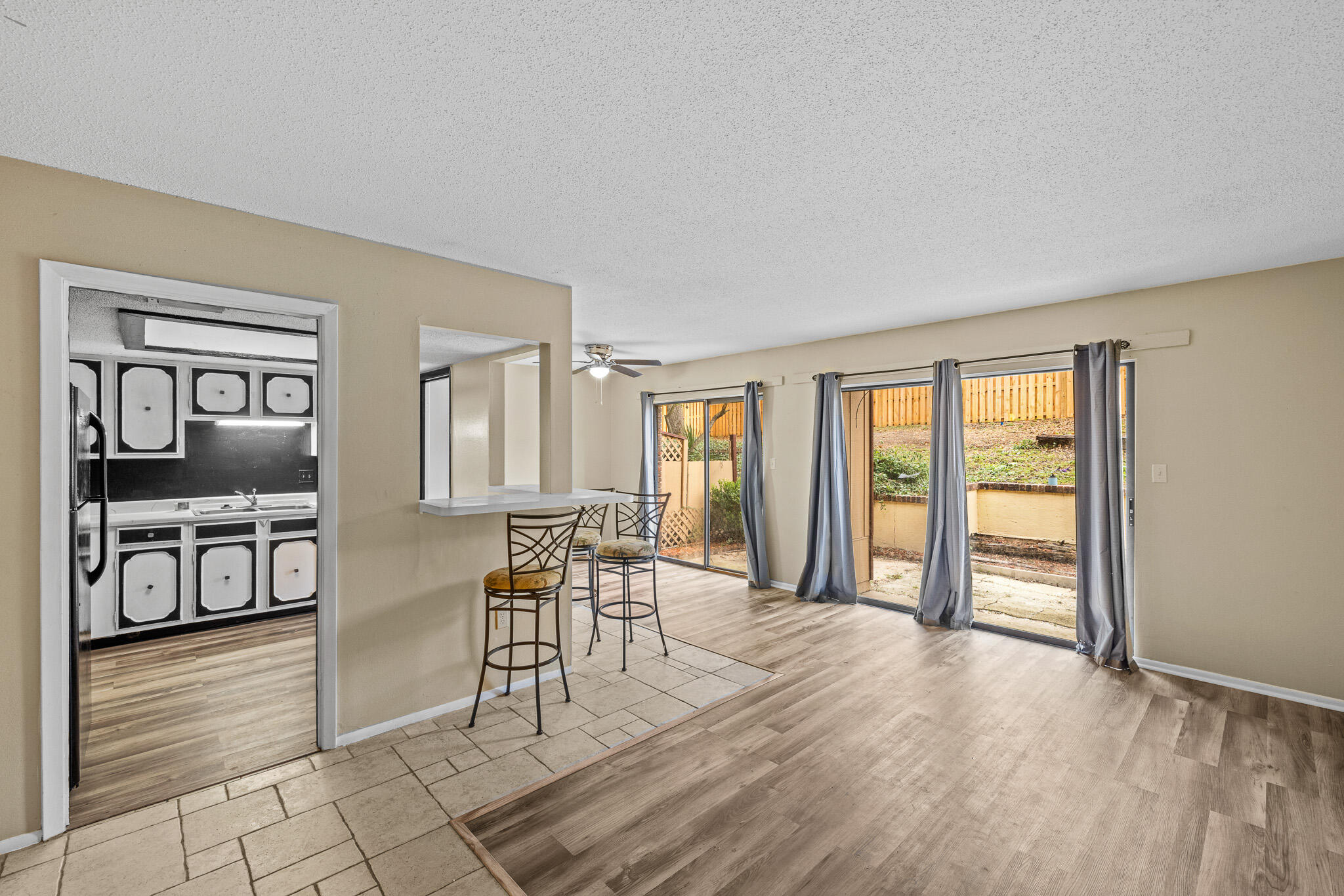 8 Hidden Cove Circle Valparaiso, FL 32580 - Photo 6 of 23 a view of a livingroom with furniture and a window