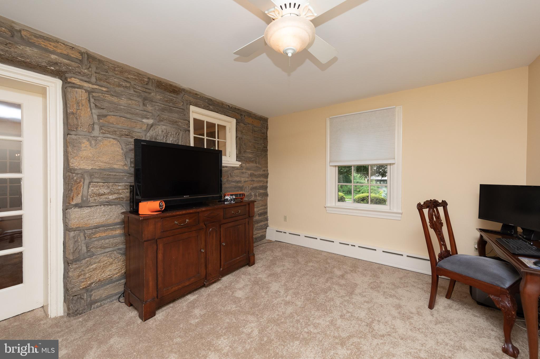 426 Vernon Road Jenkintown, PA 19046 - Photo 13 of 38