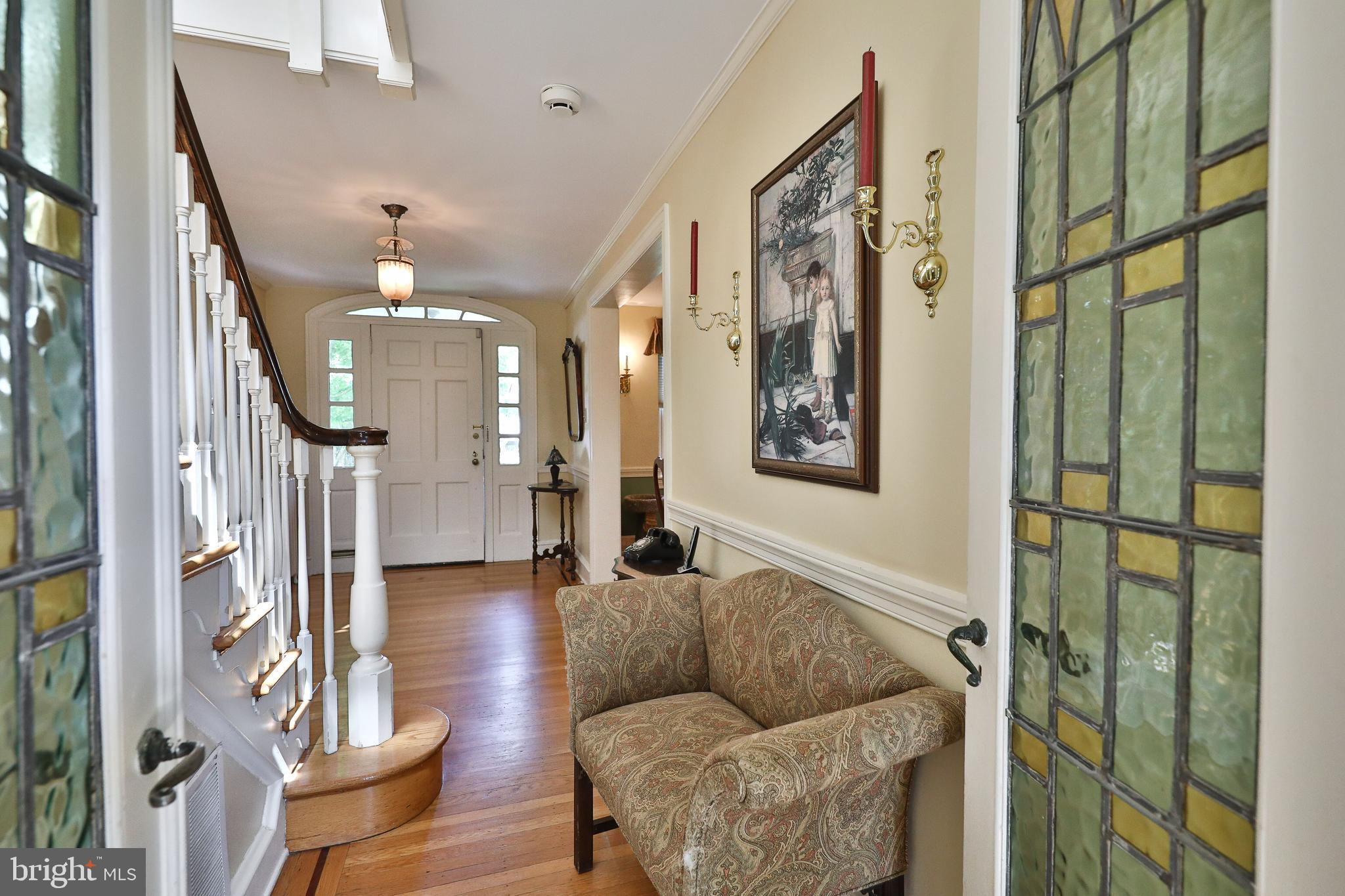 426 Vernon Road Jenkintown, PA 19046 - Photo 4 of 38