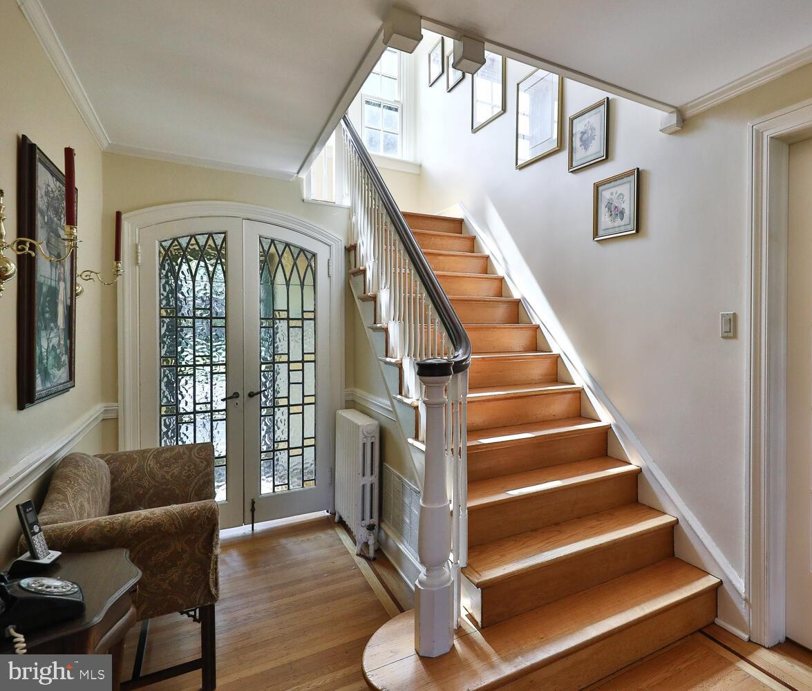 426 Vernon Road Jenkintown, PA 19046 - Photo 5 of 38