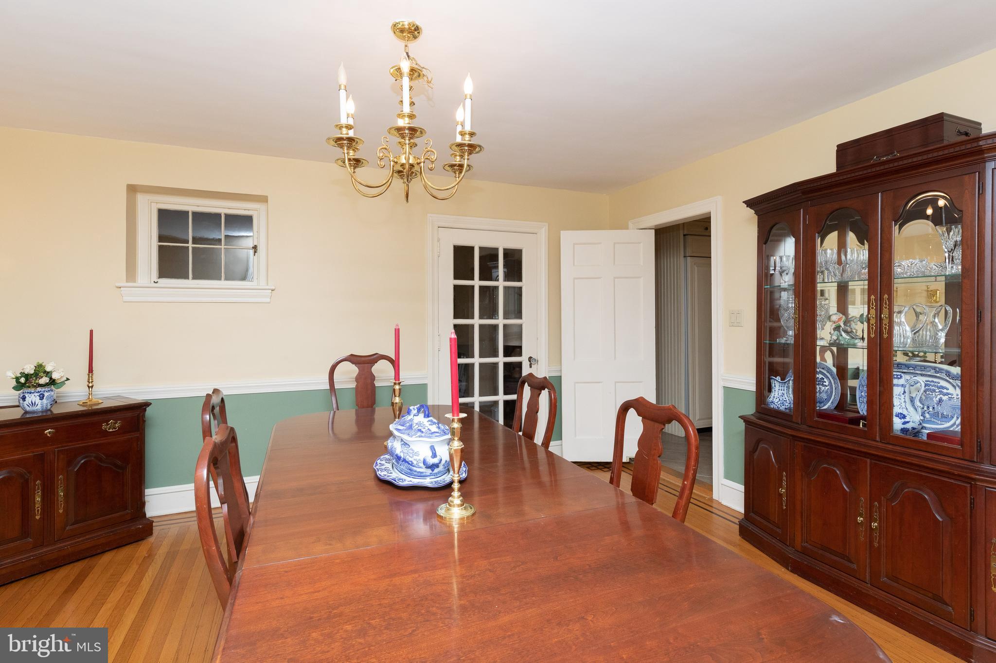 426 Vernon Road Jenkintown, PA 19046 - Photo 10 of 38