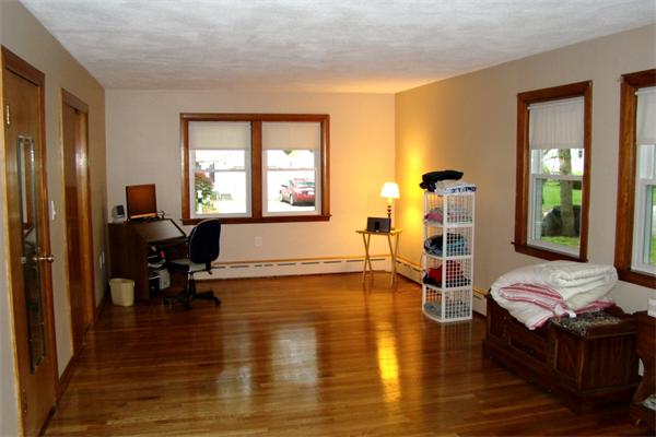 9 Marcus Road Wilmington, MA 01887 - Photo 18 of 30 Gallery Image 18